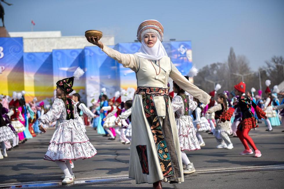 Коронавирус: в Кыргызстане отменили массовые мероприятия на Нооруз