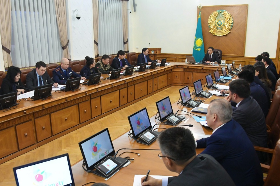 Аким Алматы  провел заседание регионального штаба по противодействию распространения COVID-2019