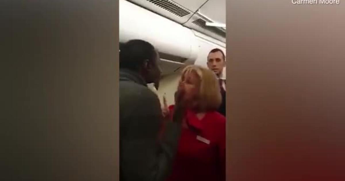 Мужчина ударил стюардессу во время конфликта