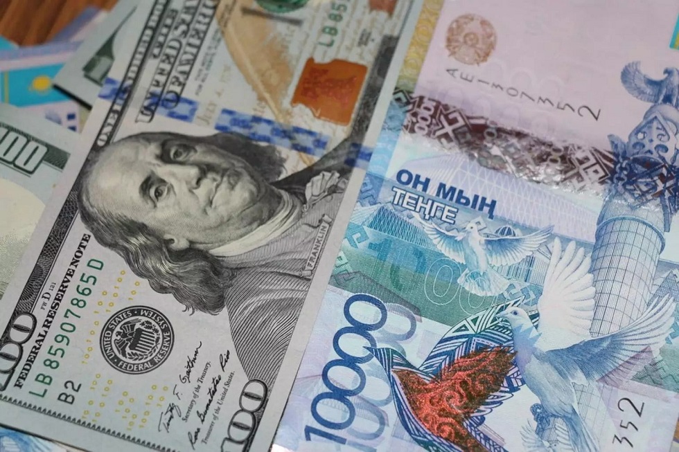 Казахстан займёт три миллиарда долларов на внешних рынках