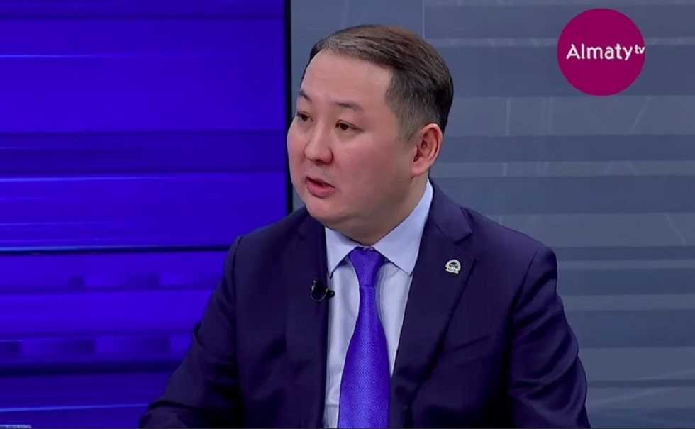 AKIMAT LIVE: телезрители могут задать вопросы главе Наурызбайского района