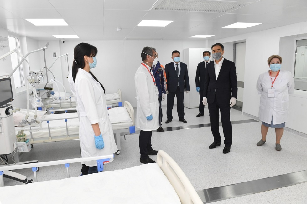 Модульная инфекционная больница для зараженных коронавирусом открылась в Алматы