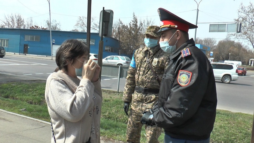 Почти две тысячи человек нарушили карантин в Алматы