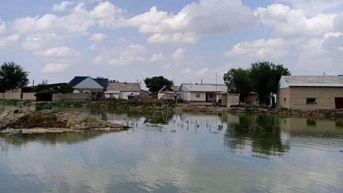 В Туркестанской области подтоплен еще один населенный пункт: 1451 человек эвакуирован