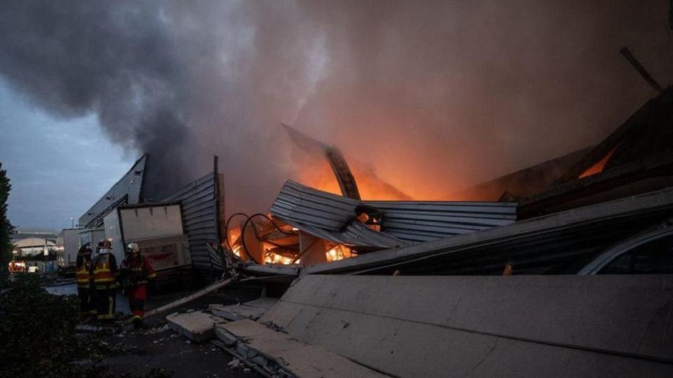 Пожар уничтожил склад с медицинскими масками