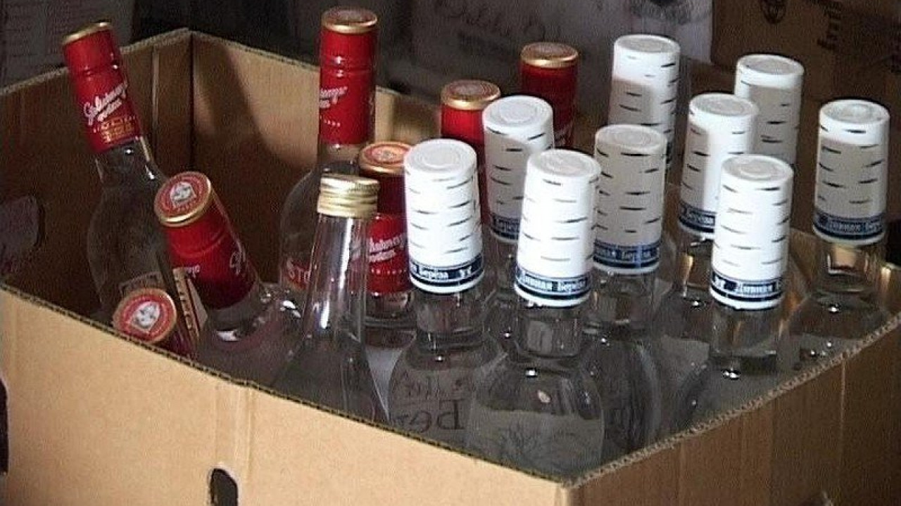 Замдиректора предприятия в ЗКО осужден за продажу водки с поддельными акцизными марками