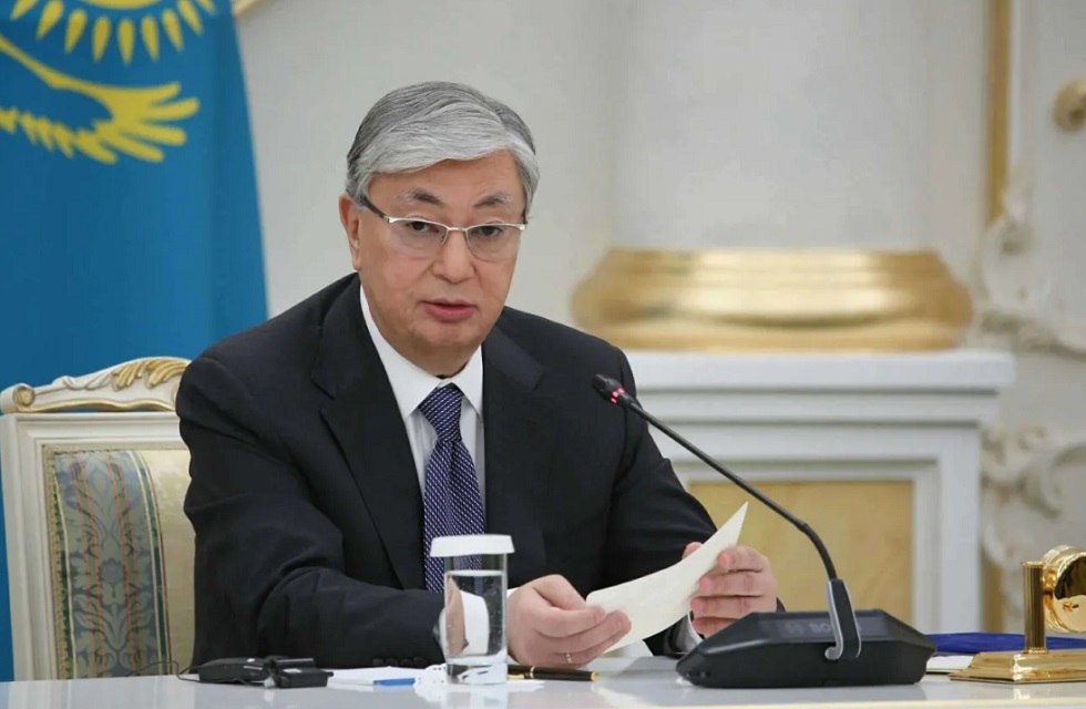 Токаев подписал Указ о присвоении воинских и специальных званий