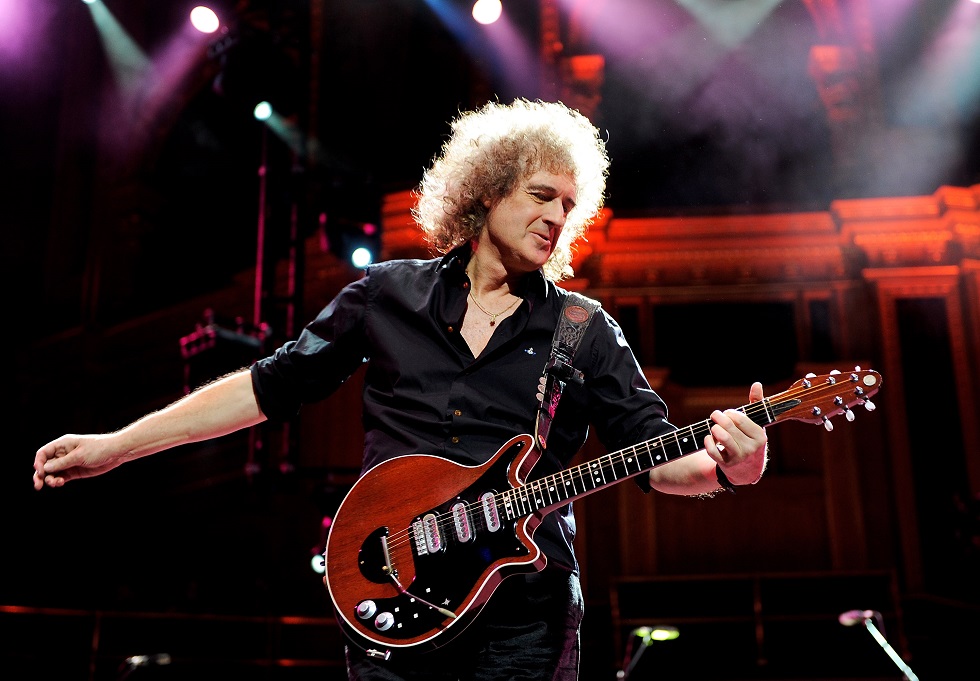 Гитарист группы Queen попал в больницу из-за чрезмерной любви к садоводству