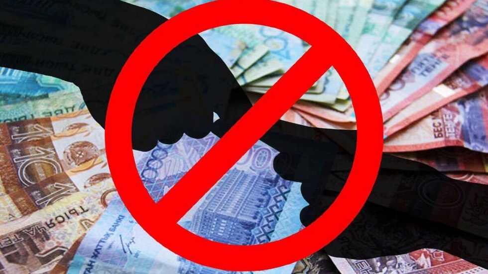 Борьба с коррупцией в Казахстане: экономист рассказал, как изменить работу и зарплату госслужащих 