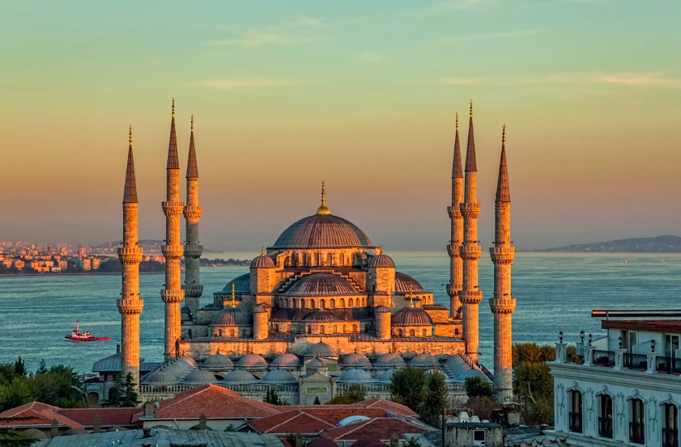 Мечети начнут открываться с 29 мая в Турции 