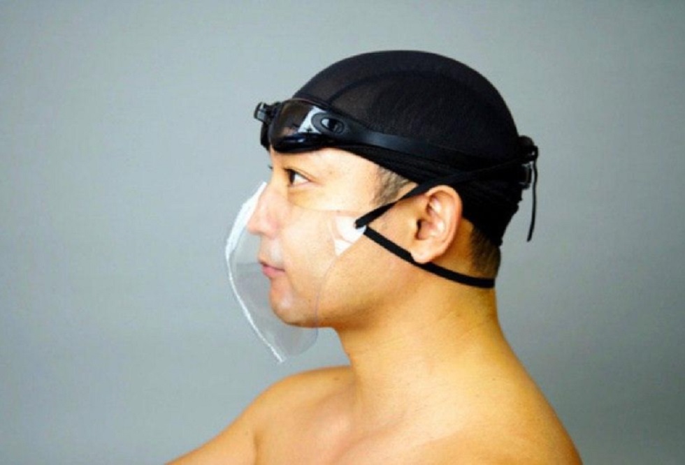 Защита от коронавируса в воде: маски для плавания придумали в Японии