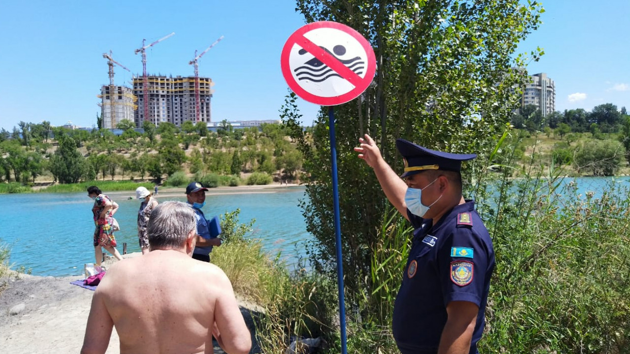 Иностранец едва не утонул в Алматы