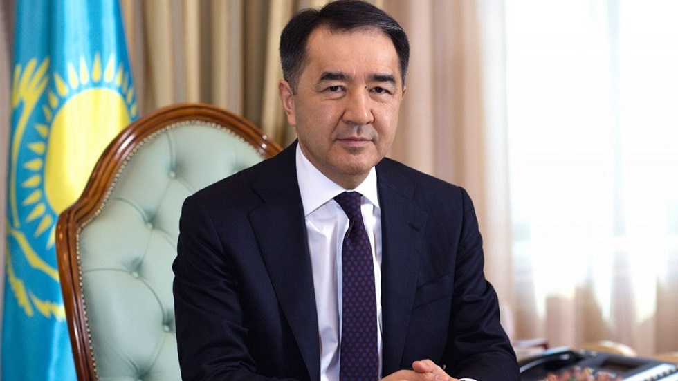 Бакытжан Сагинтаев поздравил медработников Алматы с профессиональным праздником