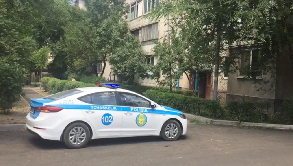 Свыше двух тысяч сотрудников полиции контролируют соблюдение карантинного режима в Алматы