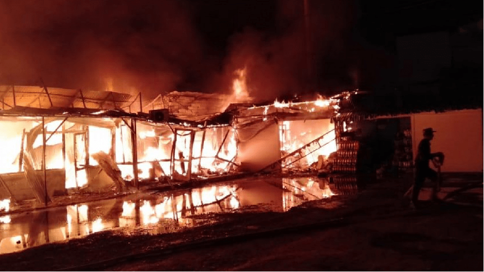 Девять продуктовых бутиков сгорели в Сарыагаше