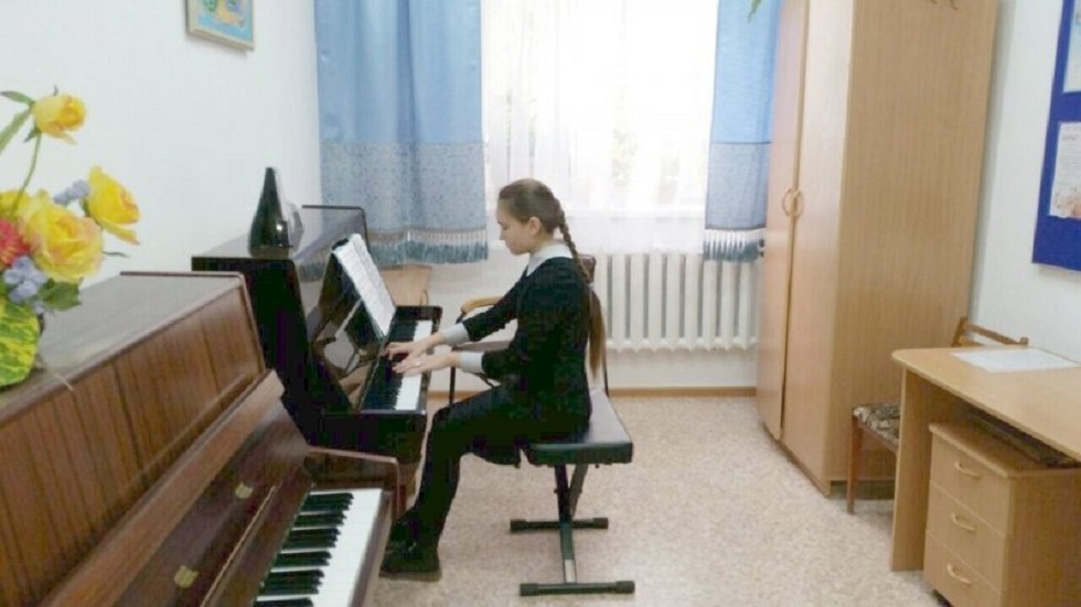 Алматыдағы №5 музыкалық мектеп қайта жөндеуден өтті