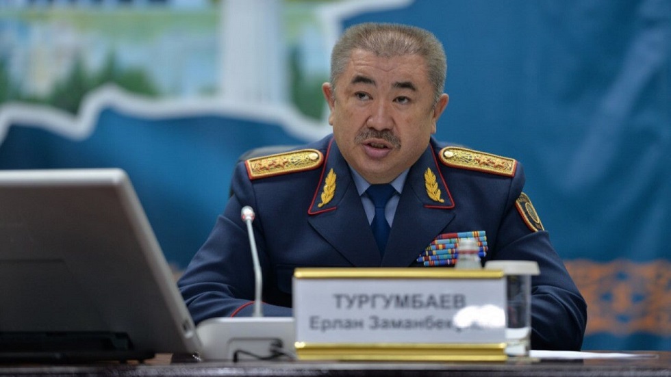 О распространяемых фейковых новостях про химические атаки высказался глава МВД РК