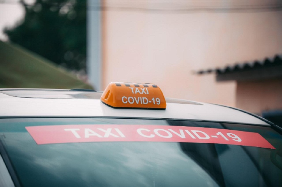 В Атырау запустили услугу COVID-такси