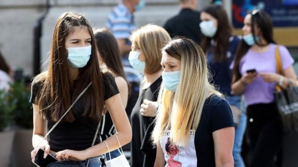 В Сербии вводится обязательное ношение масок на улице 