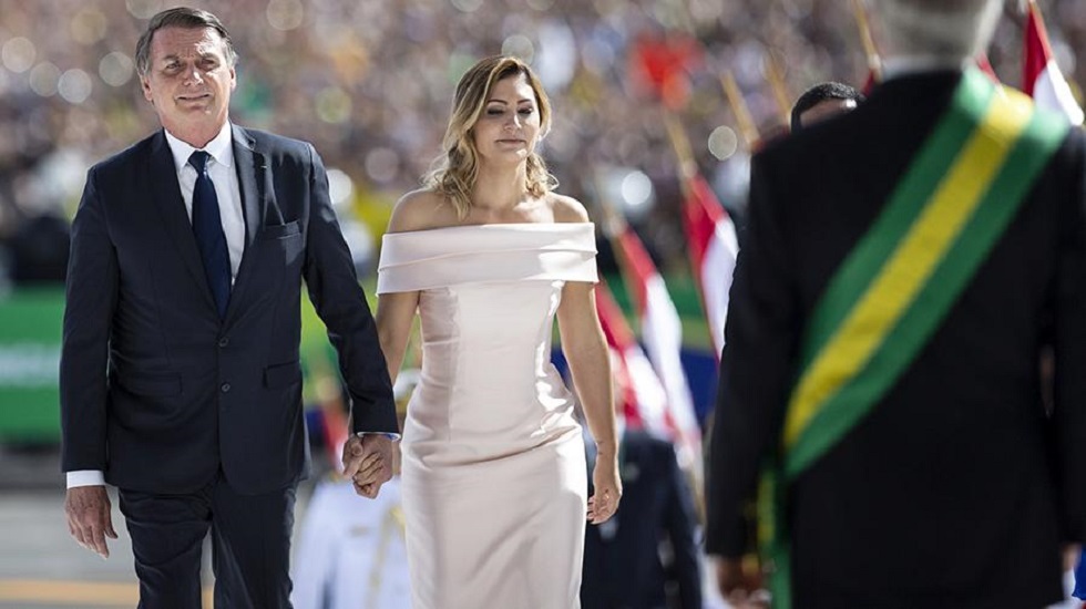 Супруга президента Бразилии заразилась COVID-19
