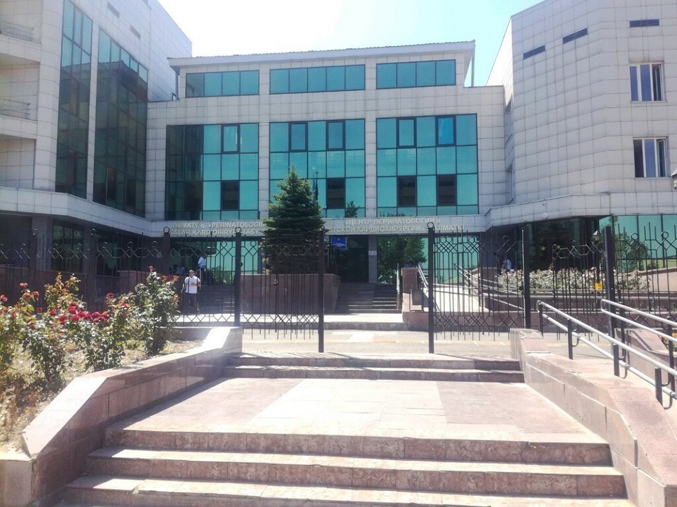 Врачи центра перинатологии вылечили 33-х пациенток от COVID-19 в Алматы