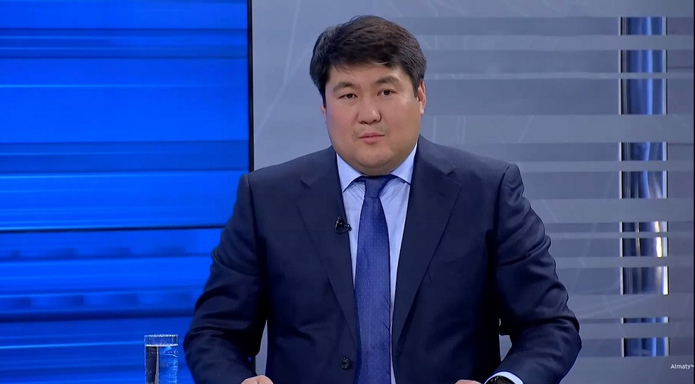Асет Масабаев ответил на вопросы горожан в эфире Akimat LIVE