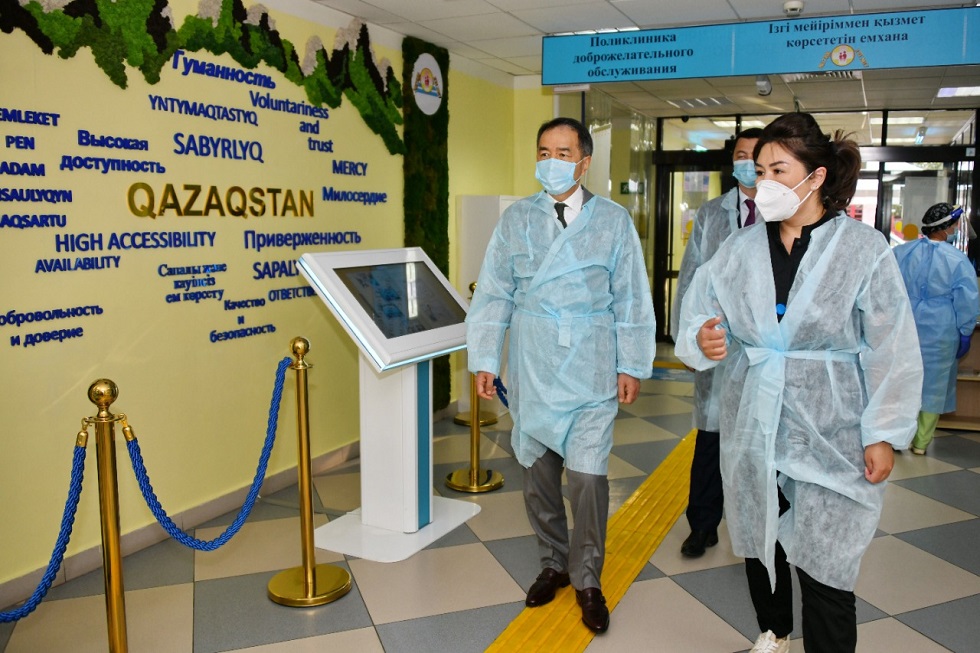 Б. Сагинтаев проверил готовность службы ПМСП к новой волне пандемии