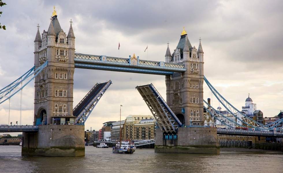 Тауэрский мост сломался в Лондоне