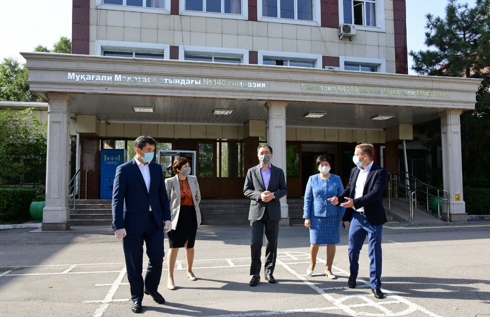 Новые школы почти на четыре тысячи мест открылись в Алматы