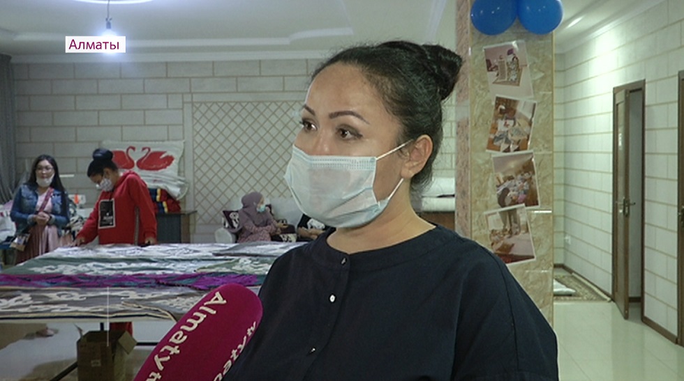 В Алматы 40 многодетных матерей трудоустроились с помощью общественного фонда "Алатау аналары"