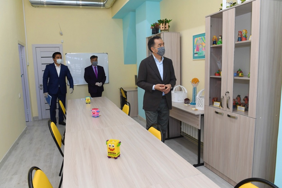 В Алматы появился первый социальный клуб для детей из малообеспеченных семей