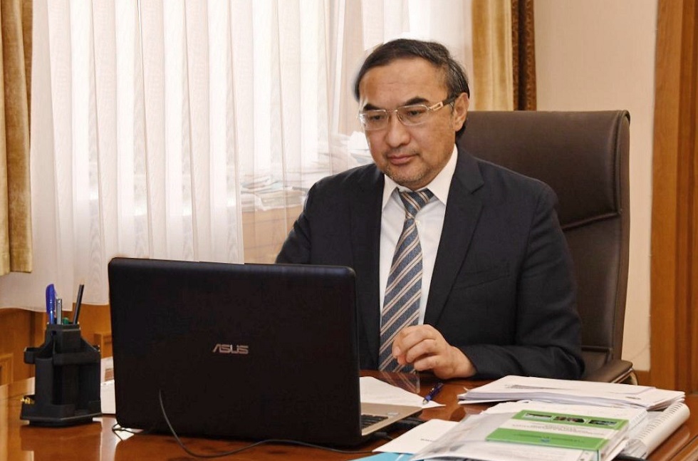 Ержан Бабакумаров поручил усилить работу по охвату населения ОСМС