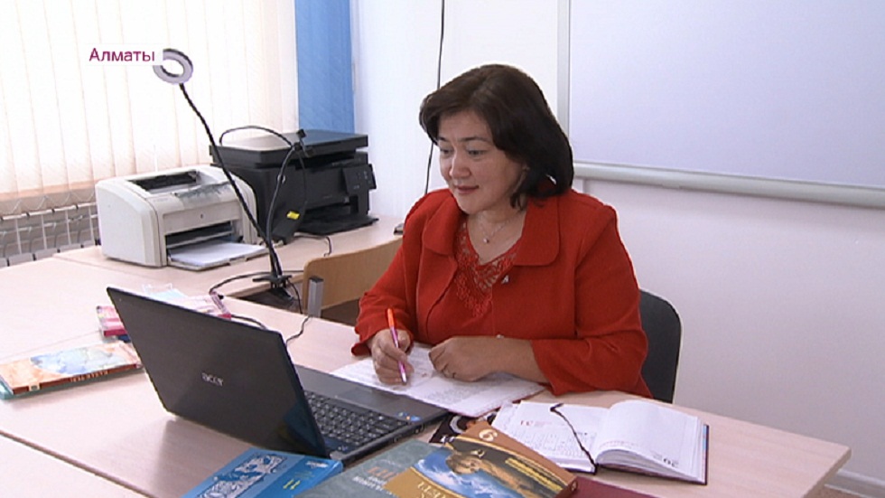 Дистанционное обучение: о преимуществах рассказали жители Алматы