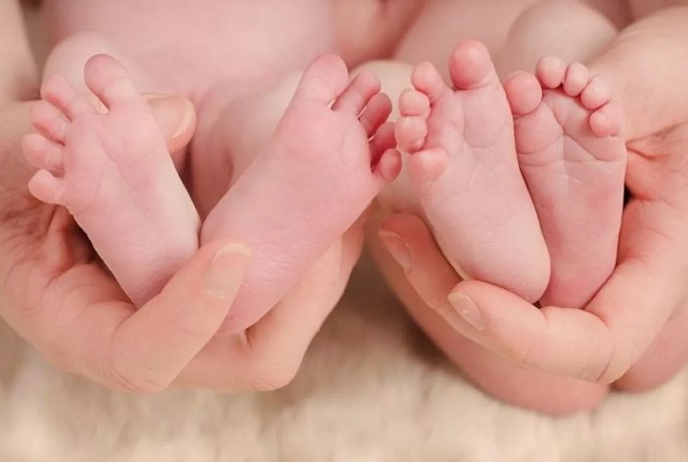 За восемь месяцев этого года в Шымкенте родились 54 пары близнецов