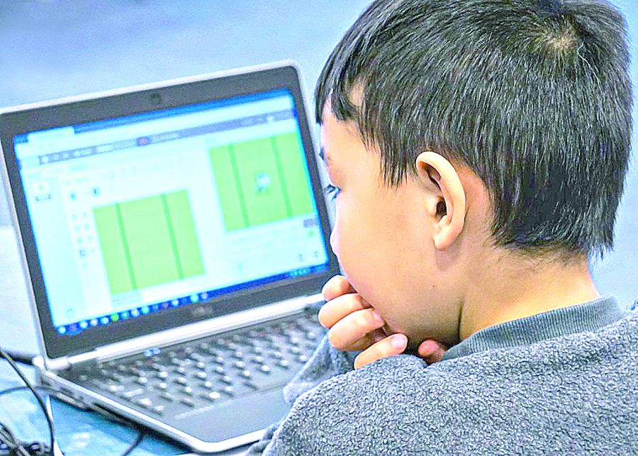 Компьютерная техника передана более, чем 50 тысячам учащимся и учителям