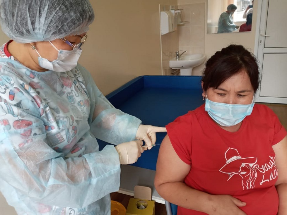 Алматыда 400 мыңнан астам тұрғын тұмауға қарсы вакцинацияны тегін ала алады