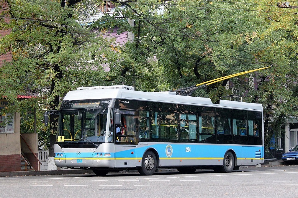 Алматыда 170 шақырым троллейбус желілері жаңартылып жатыр  