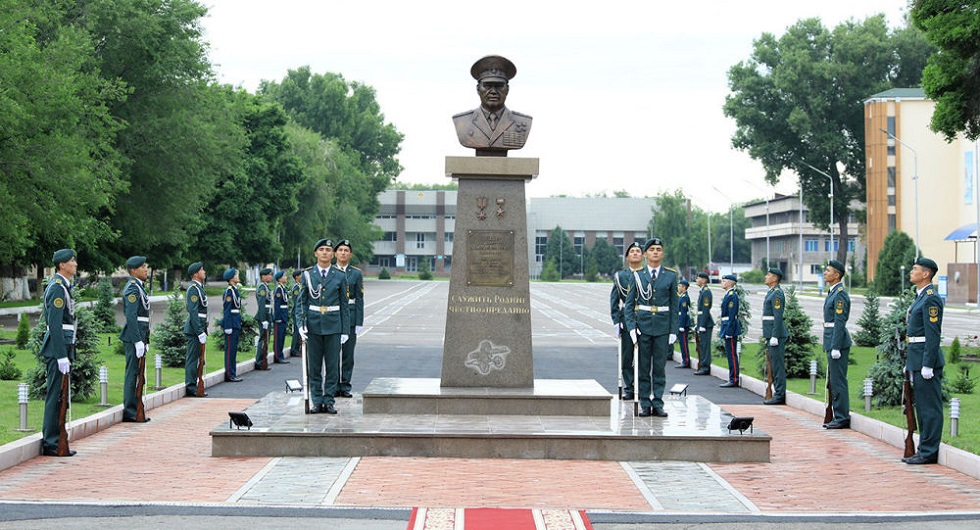 Военному институту Сухопутных войск Казахстана присвоили имя Героя Советского Союза