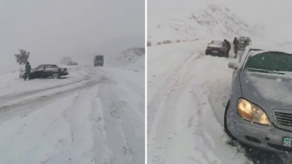Да здравствует зима: десятки авто застряли из-за снега в Алматинской области 
