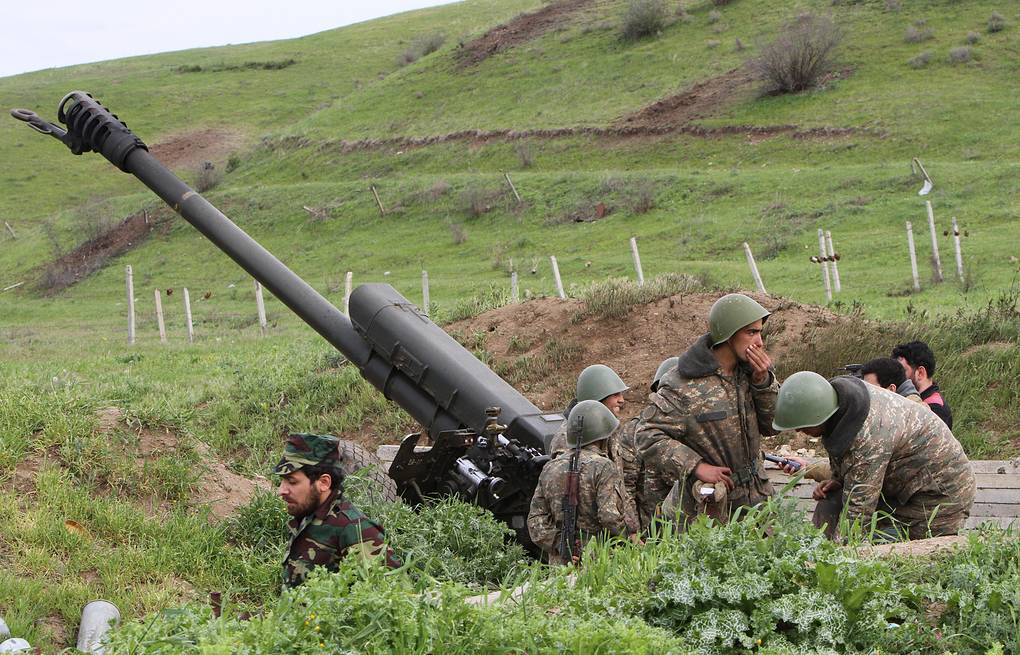 Нагорный Карабах: Азербайджан и Армения договорились о прекращении огня