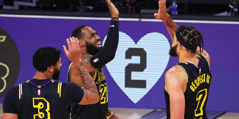 Баскетбол: «Лейкерс» стали чемпионами НБА спустя 10 лет