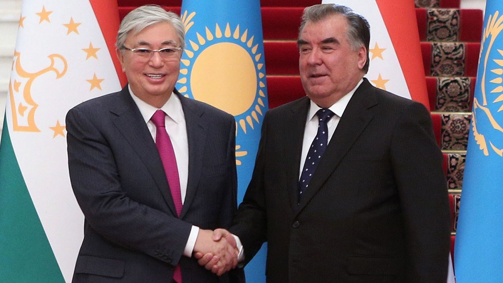 Токаев поздравил Рахмона с переизбранием на пост президента Таджикистана