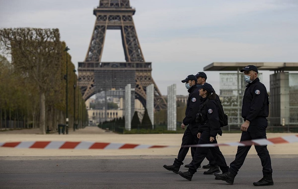 Коронавирус: Франция снова вводит карантин