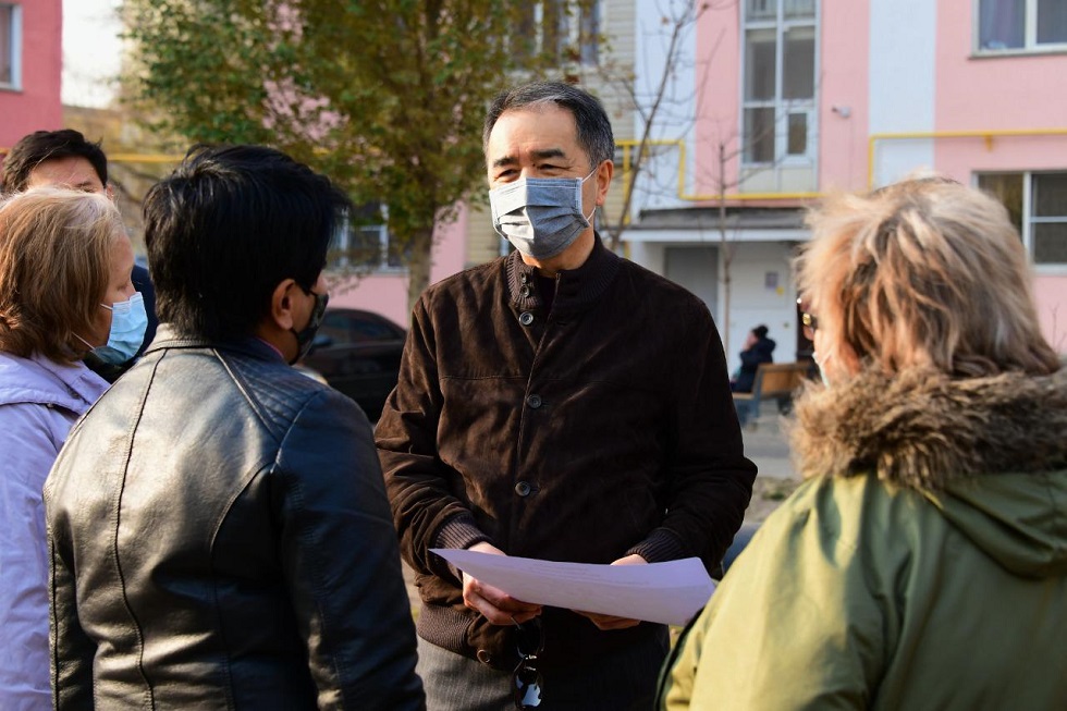 Бакытжан Сагинтаев держит на контроле ситуацию в микрорайоне Зердели