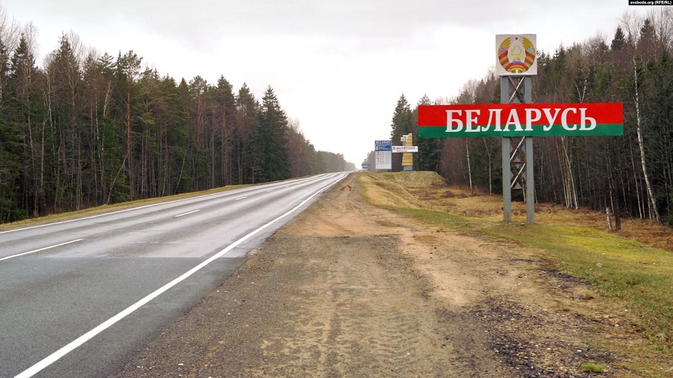 Беларусь закрыла границы: кого впустят в страну