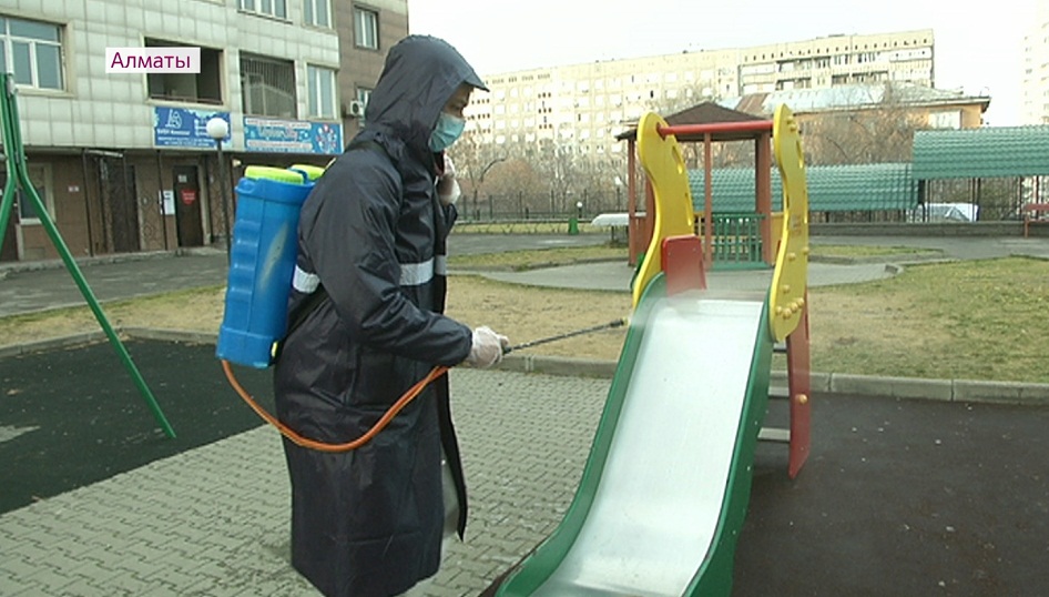 Масштабные дезинфекционные работы продолжаются в Алматы