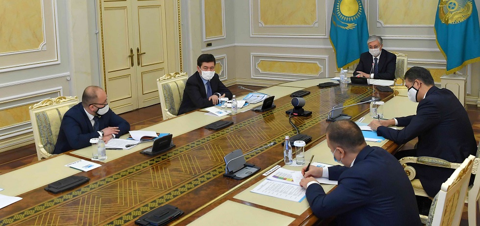 Президент Казахстана провел совещание по мерам противодействия распространению COVID-19
