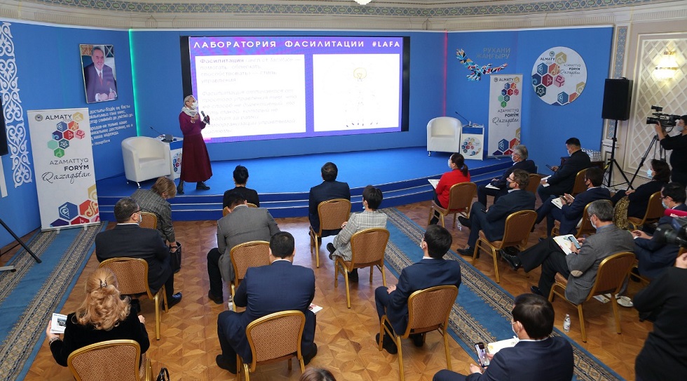 Ержан Бабакумаров провел стратегическую сессию гражданского форума по основным направлениям сотрудничества НПО и акимата Алматы