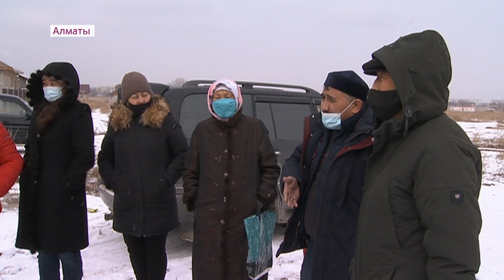 Акимат Алматы помог жителям узаконить 420 участков