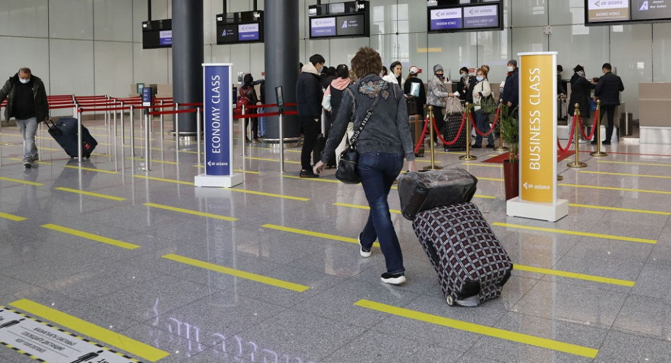 COVID-19: еще 348 пассажиров прилетели в Казахстан без ПЦР-справок